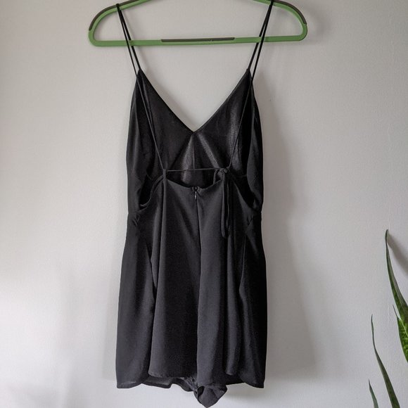 Emmy Backless Romper - Picture 3 of 6